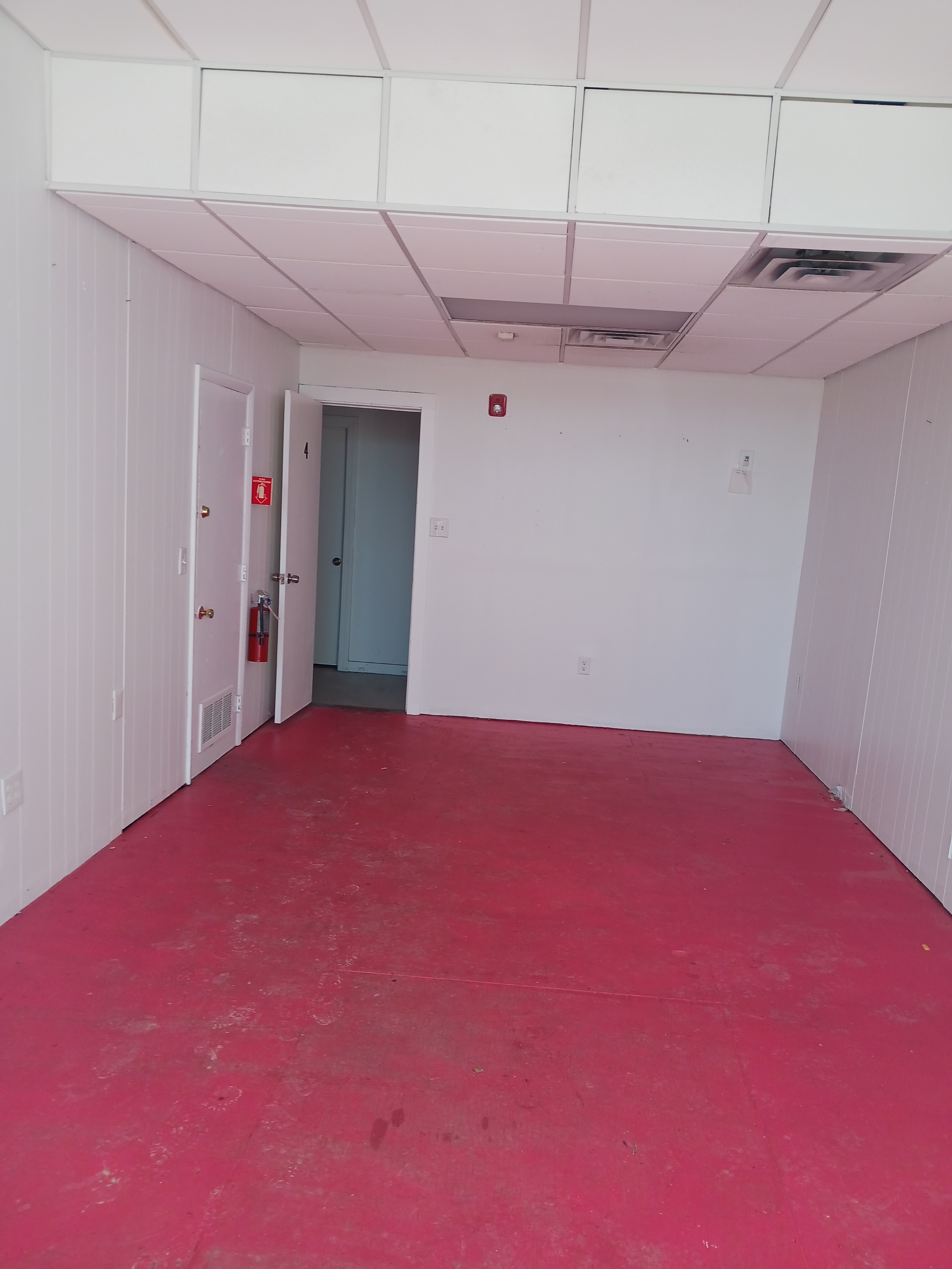 7 South Clinton Street - Store